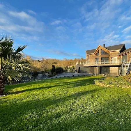 Holiday home Le Clos Des Cigognes - Architect-designed House Near Omaha *