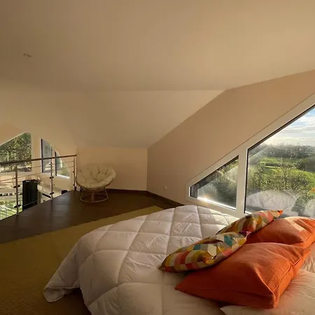 Le Clos Des Cigognes - Architect-designed House Near Omaha