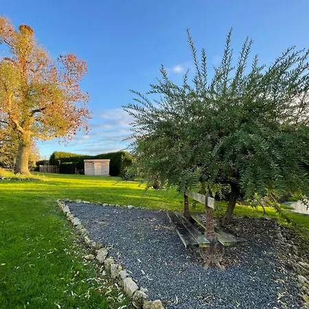 Сasa de vacaciones Le Clos Des Cigognes - Architect-designed House Near Omaha *