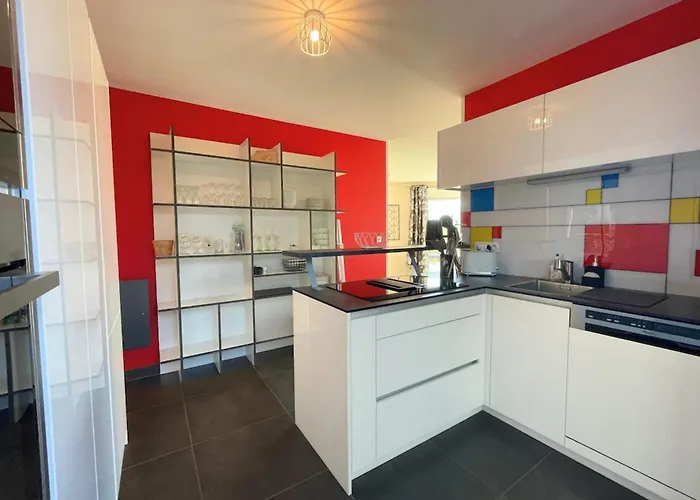 Le Clos Des Cigognes - Architect-designed House Near Omaha * Trevieres