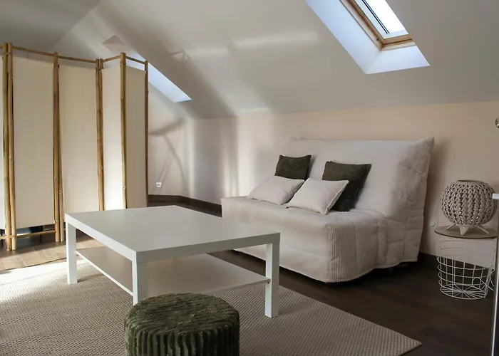 Le Clos Des Cigognes - Architect-designed House Near Omaha Trevieres