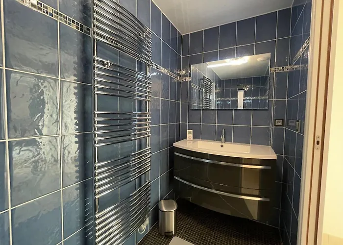 Holiday home Le Clos Des Cigognes - Architect-designed House Near Omaha Trevieres