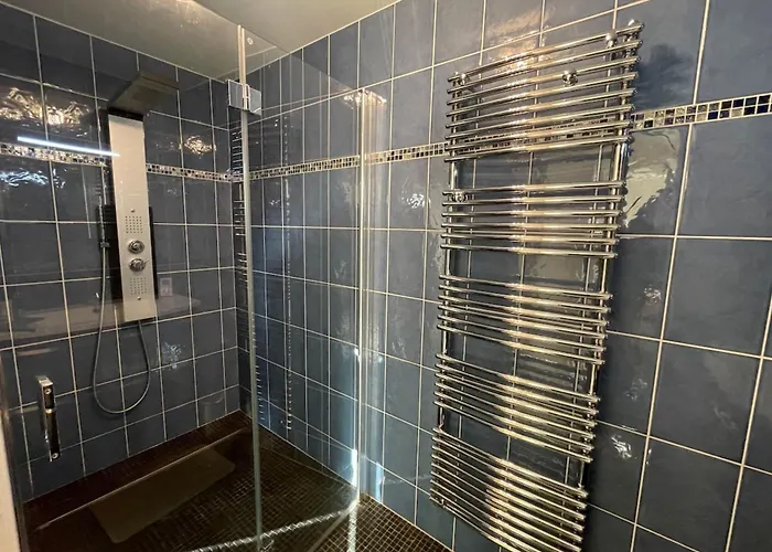 Holiday home Le Clos Des Cigognes - Architect-designed House Near Omaha